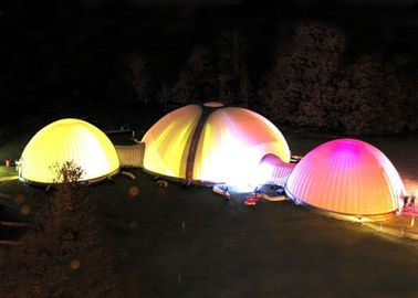 Il romanzo gigante ha condotto la tenda gonfiabile Customizd della cupola che accende la tenda gonfiabile dell'aria per il grande evento