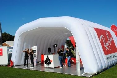 Tipo tetto della tenda del PVC dell'aria della tenda/tenda gonfiabili all'aperto di evento con luce principale