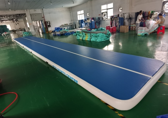 Pista di aria di DWF 1.2mm Plato Inflatable Gymnastics Tumble Mats 15*2*0.2m