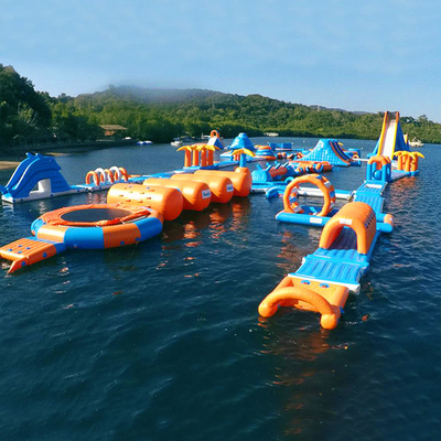 parco gonfiabile dell'acqua di divertimento commerciale del PVC di 0.9mm per i giochi dell'acqua del lago