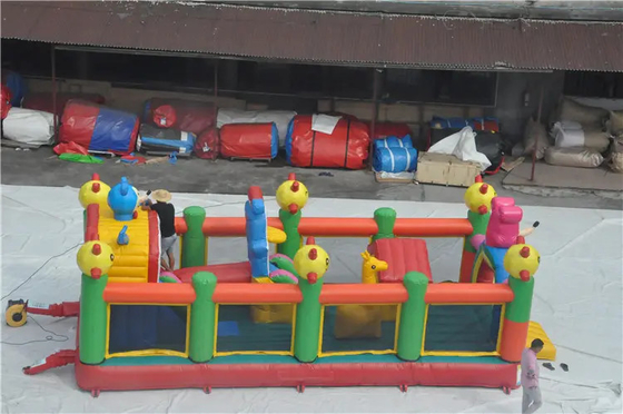 Castello gonfiabile di salto variopinto della Camera di rimbalzo gonfiabile con lo scorrevole per i bambini all'aperto