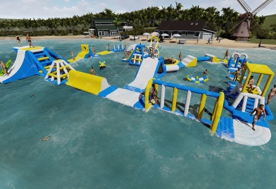 Parco acquatico galleggiante gonfiabile in PVC da 0,9 mm Parco acquatico all'aperto Aqua Adventure