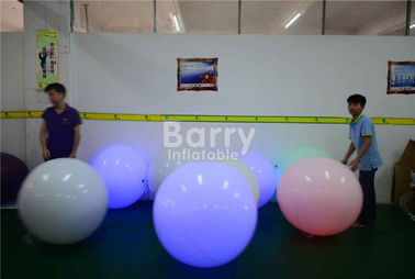 Palloni leggeri a comando a tocco variopinti della palla LED dei palloni a comando a tocco gonfiabili del LED per il partito