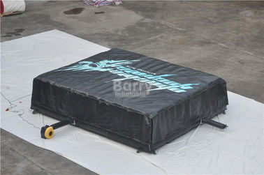 Airbag gonfiabile nero di salto per lo sci, dimensione di salto gonfiabile 5.1x6.1x1.4M del cuscinetto