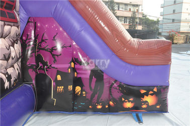 Camera gonfiabile di rimbalzo di Halloween dei bambini su ordine dell'annuncio pubblicitario per il partito, evento
