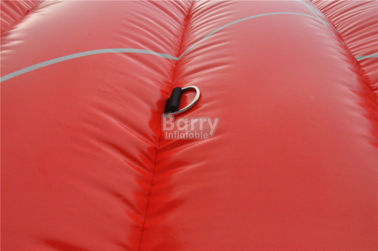 Tunnel gonfiabile gigante di calcio del PVC di progettazione fresca rossa impermeabile del ragno, tenda gonfiabile del tunnel