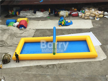 Corte di pallavolo gonfiabile Vollyball di forza dei giocattoli di estate del giacimento del PVC del gioco gonfiabile dell'acqua per i giocattoli dell'acqua