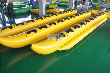 Giocattoli gonfiabili gialli dell'acqua della tela cerata del PVC della barca di banana per il parco dell'acqua