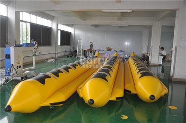 Giocattoli gonfiabili gialli dell'acqua della tela cerata del PVC della barca di banana per il parco dell'acqua