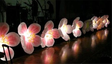 Catena di fiore gonfiabile di multi colore per la decorazione di nozze con il LED