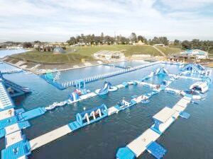 giochi di galleggiamento gonfiabili del parco dell'acqua della tela cerata del PVC di 0.9mm per lo stagno dell'hotel