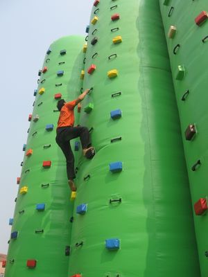Montagna gonfiabile di arrampicata della parete del gioco mobile gonfiabile di sport