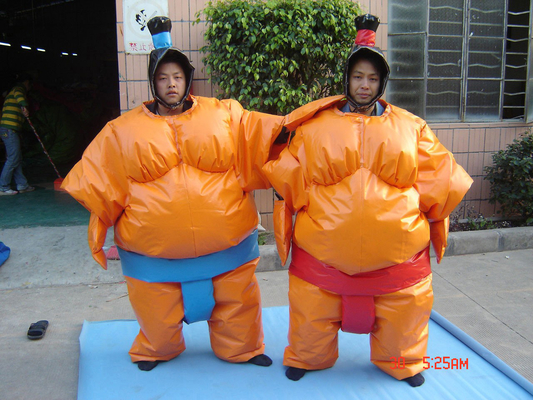 Lottare di sumo gonfiabile della tela cerata è adatti ai giochi interattivi di sport