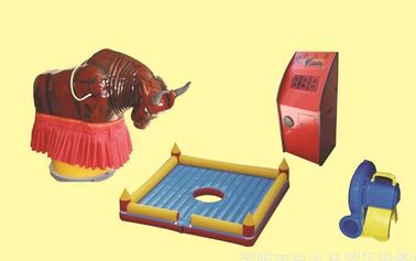 Toro meccanico gonfiabile rotondo, gioco meccanico gonfiabile di giro del toro della tela cerata del PVC