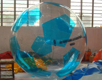 La grande acqua gonfiabile commerciale gioca la palla umana gigante della bolla dell'acqua