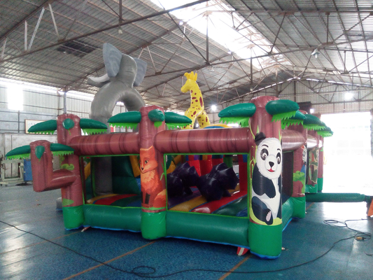 i bambini gonfiabili del parco a tema del trampolino di 8x6m giocano l'attrezzatura del parco di divertimenti