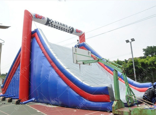 Caso commerciale di Singapore Grande evento gonfiabile 5 km Giant gonfiabile percorso di ostacoli Bouncy Castle 5k Attività