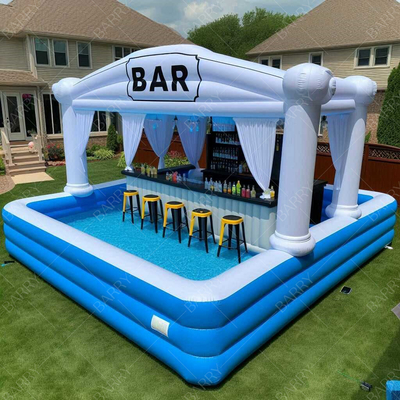 Nuovo disegno piscina gonfiabile in PVC galleggiante bar in cortile piscina gonfiabile per adulti con bar con sedile
