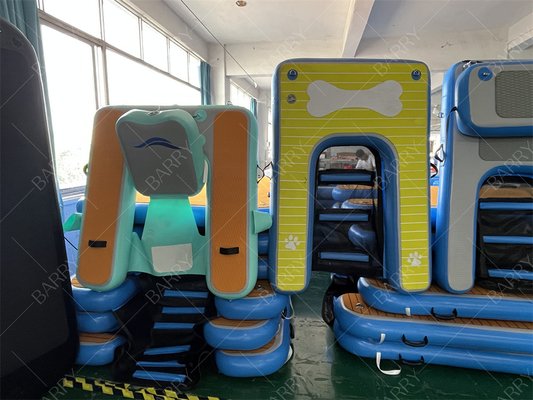 Alta stabilità anti-slip gradini aggiornati gonfiabile portatile galleggiante cane barca rampa piscina scala gonfiabile cani d'acqua cucciolo planchetta