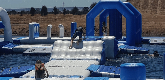 Parco acquatico galleggiante gonfiabile e versatile 2 anni di garanzia