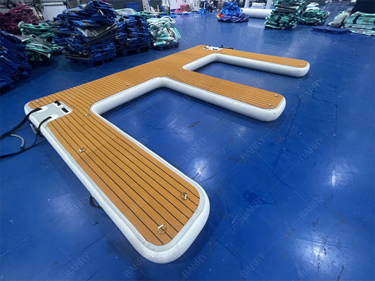 Alta qualità personalizzazione Dock gonfiabile Deck E Forma piattaforma galleggiante Air Pontoon Dock gonfiabile