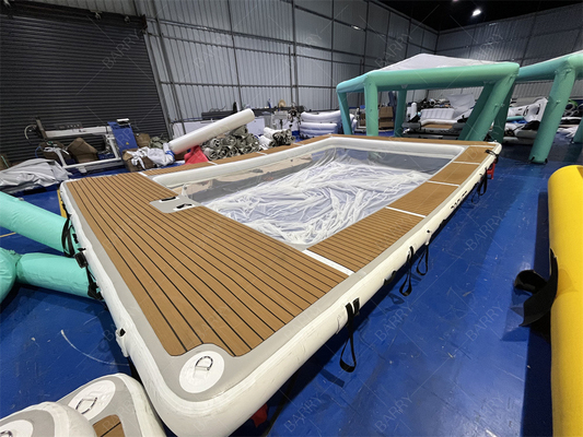 Nuova piscina galleggiante gonfiabile portatile piscina protettiva anti-oceano piscina con recinto di reti per yacht