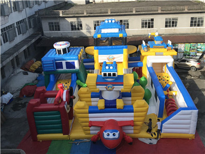 Super Wings Bounce Playground Parco a tema Cartone animato Indoor Inflatable Play Area