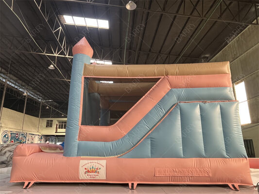 Castello gonfiabile da principessa rosa e blu pastello con scivolo