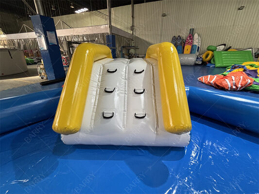 Parco acquatico gonfiabile di grado commerciale, parco giochi acquatici con scivoli con grande piscina per parchi di divertimento Festival