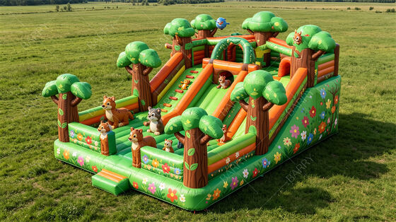 Corsa ad ostacoli gonfiabile per animali forestali commerciali con scivoli | Combinazione di feste per bambini