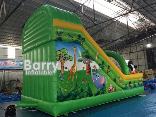 Scorrevole di galleggiamento gonfiabile del parco dell'acqua dell'acquascivolo 7*4*5m di tema del servo del fumetto per i bambini