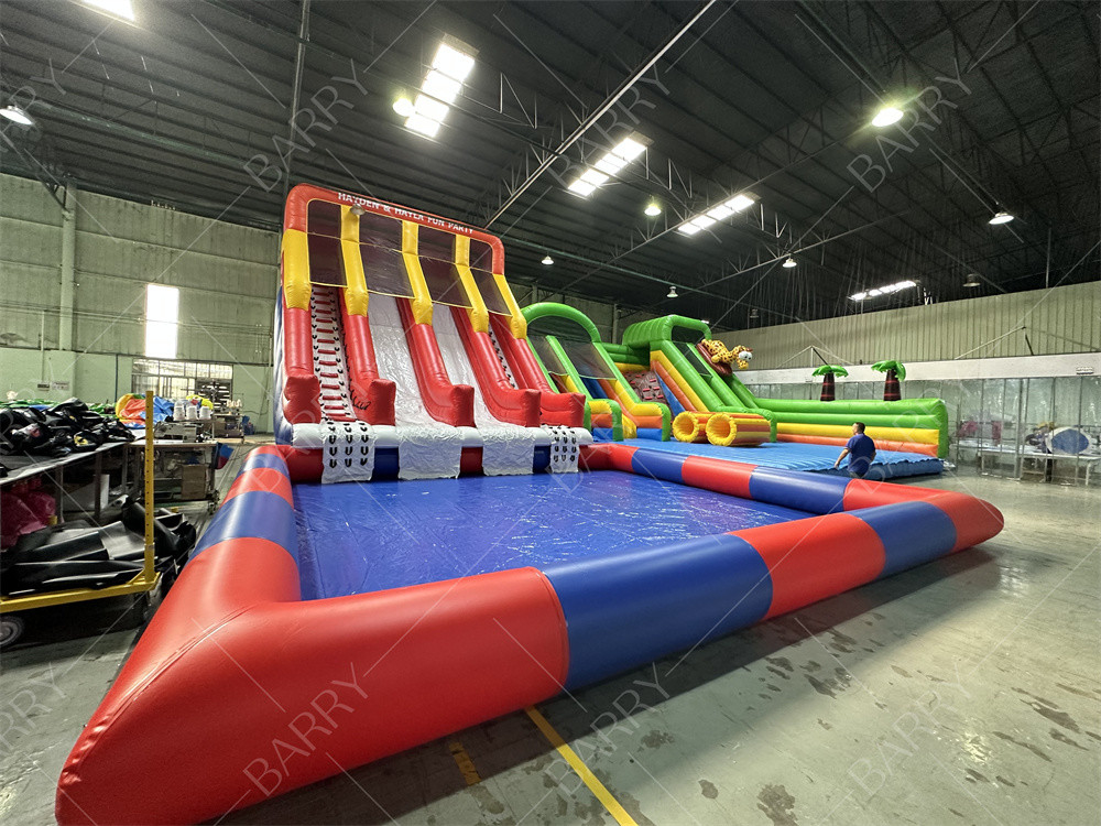 Casa gonfiabile all'aria aperta grande casa gonfiabile per adulti bambini scivolo in PVC con piscina parco acquatico gonfiabile per divertimento parco divertimento