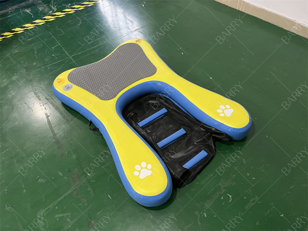 Alta stabilità anti-slip gradini aggiornati gonfiabile portatile galleggiante cane barca rampa piscina scala gonfiabile cani d'acqua cucciolo planchetta