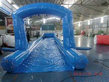 Acquascivolo gonfiabile gigante della città di Comercial di evento blu della via con il vicolo di Singel