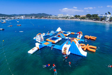 Parco gonfiabile blu gigante adulto gigante per l'isola Wake, attrezzatura di sport di sport acquatici per l'oceano