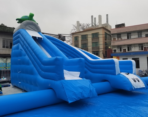 Scivolo gonfiabile commerciale del PVC con il grande scorrevole dei buttafuori dello stagno combinato