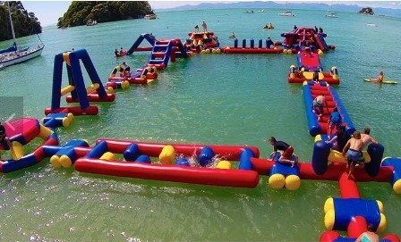 Giant Island Parco acquatico gonfiabile scivoli galleggianti gonfiabili anti-UV