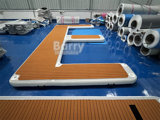 Dipende dalle dimensioni Capacità Dock galleggiante gonfiabile Custom Made E Shape Inflatabile Jet Ski Dock