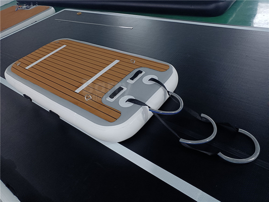 Dock di divertimento galleggiante gonfiabile con materiale PVC EVA a cucitura a goccia