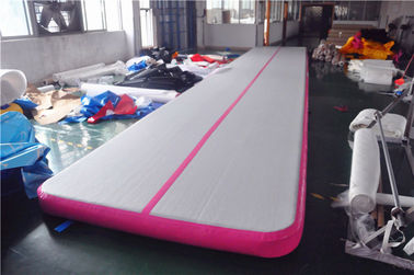 Piccola stuoia rosa di ginnastica di esplosione, pista gonfiabile di caduta per la casa