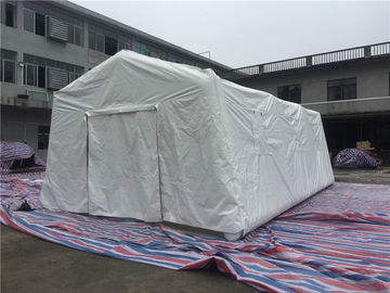 Del PVC dell'aria tenda gonfiabile bianca di emergenza strettamente, tenda medica dell'esercito gonfiabile dell'ospedale