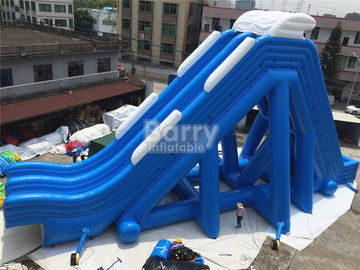 Scivolo gonfiabile gigante dei doppi vicoli blu per lo stagno di acqua ignifugo