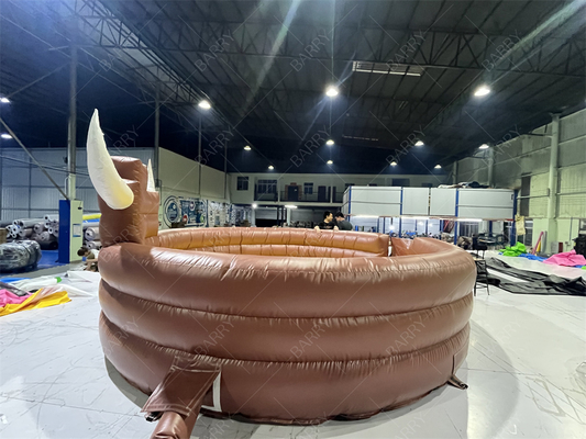 Giostra Meccanica Gonfiabile del Toro per Eventi e Feste