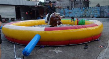 Giochi gonfiabili freschi di sport, stuoia gonfiabile materiale del PVC con il toro meccanico