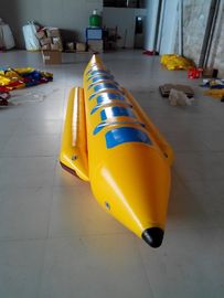 Giocattoli gonfiabili a senso unico dell'acqua, barca di banana della tela cerata del PVC trainabile per la persona 6